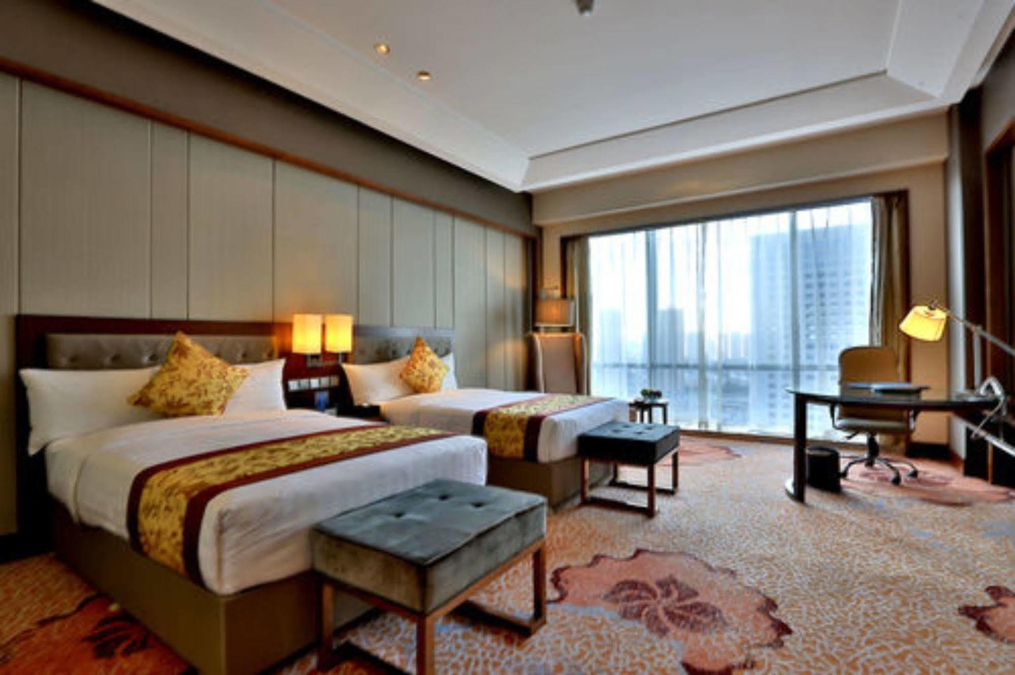 Shenyang Rayfont International Hotel Exterior photo